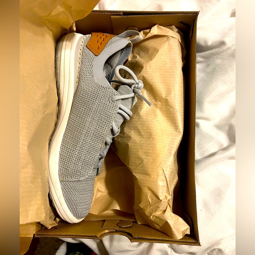 Merrell Sneakers - Picture 2 of 6
